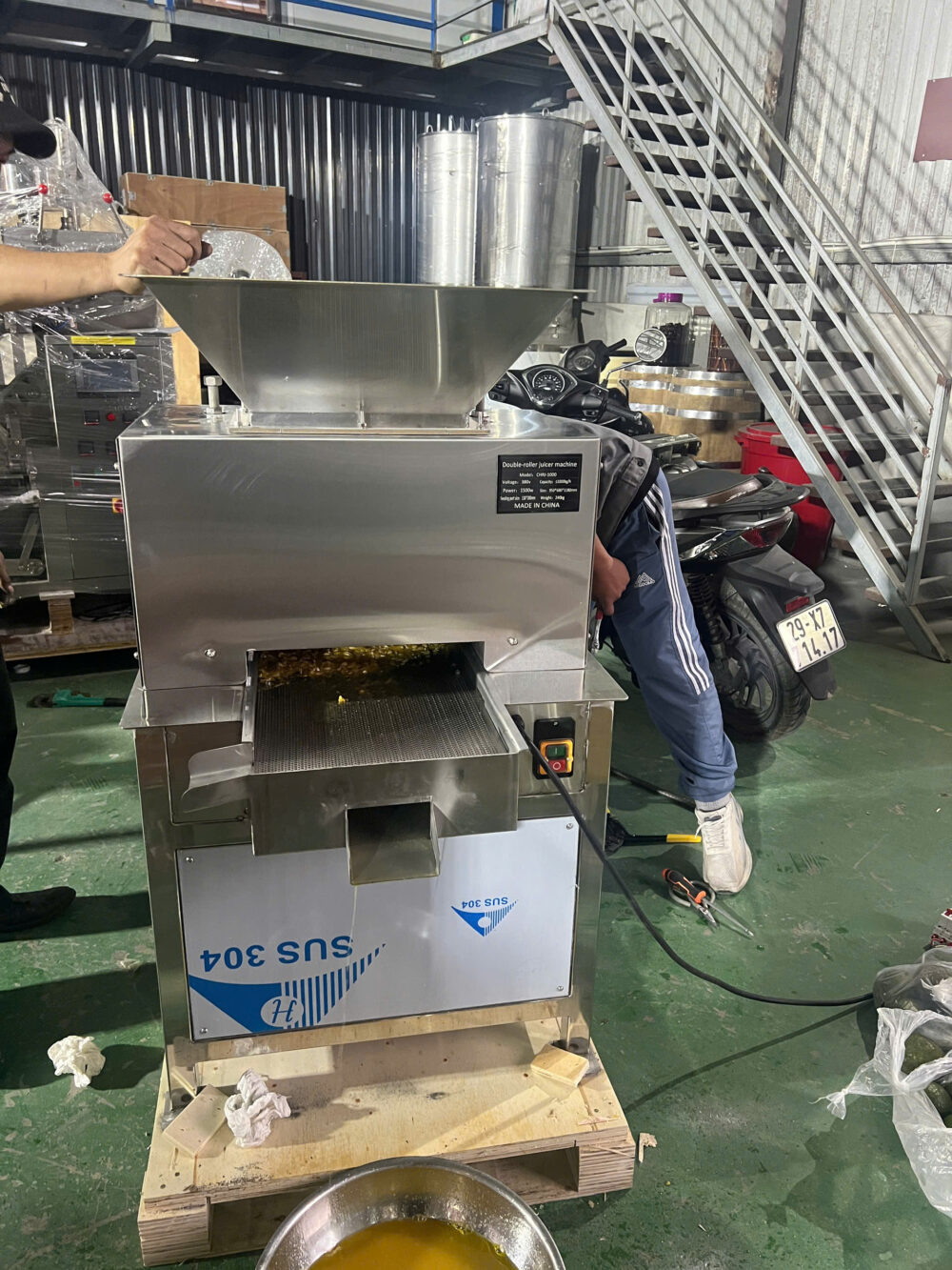 Máy Ép Nước Cam Nguyên Quả