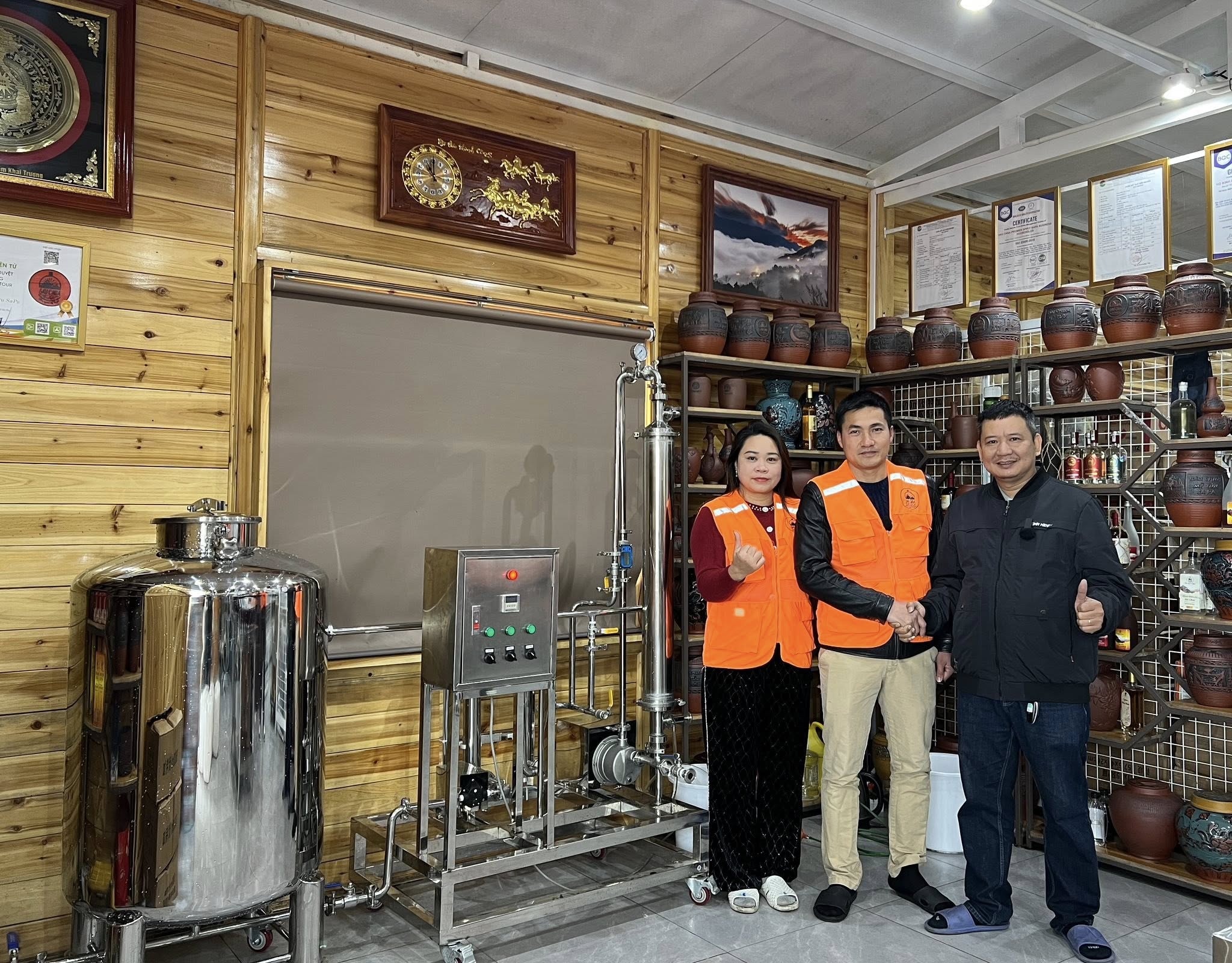 Hệ Thống Chưng Cất Rượu Chuyên Nghiệp