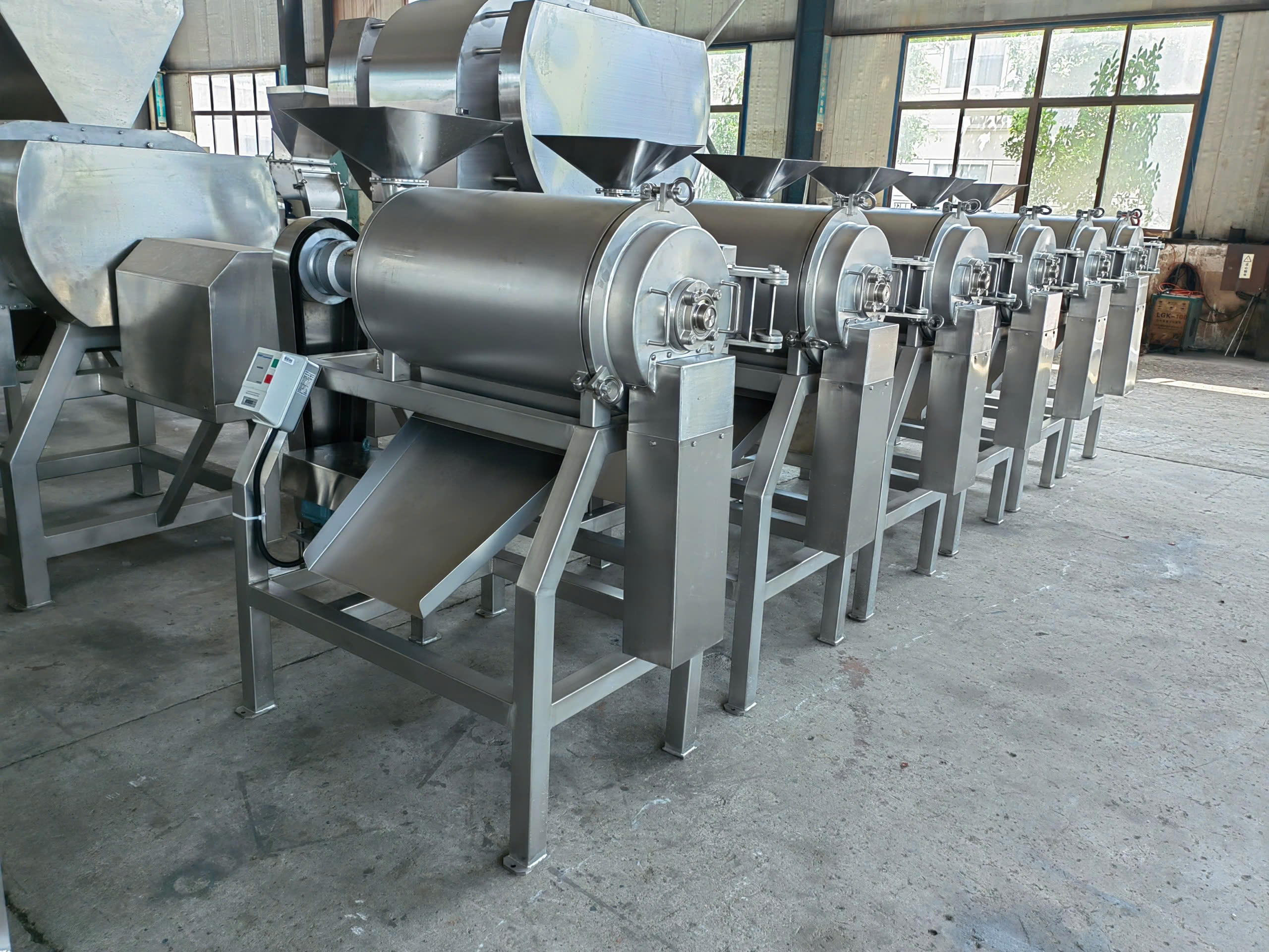 máy làm puree trái cây tự Động (1)