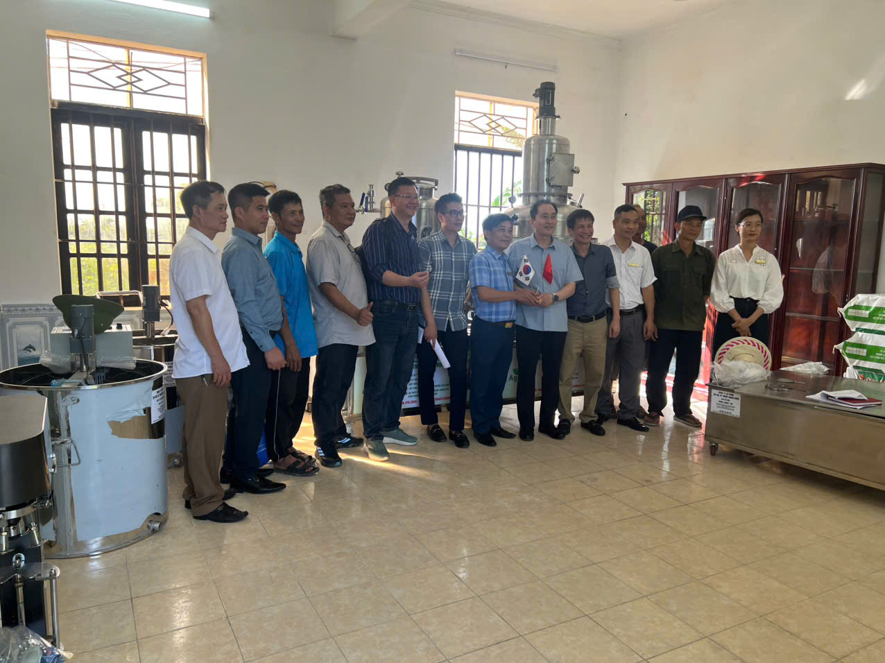 Máy Hạ Thủy Phần Mật Ong Thuộc Dự Án KFS